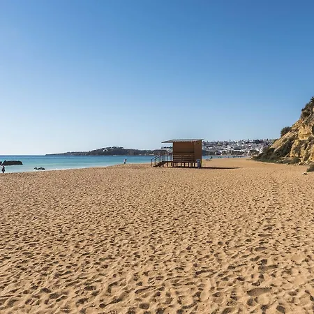 Luxurious Beachfront De La With Private Acces 빌라 *