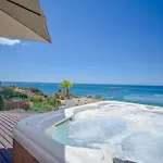 Villa Exclusive Beachfront In - Private Access - Heatable Pool & Jacuzzi - Sleeps 10