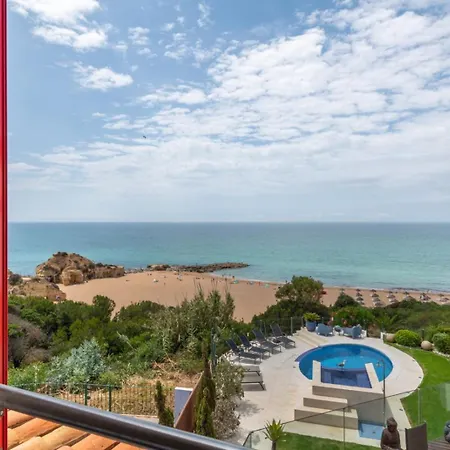 Luxurious Beachfront De La With Private Acces Villa *