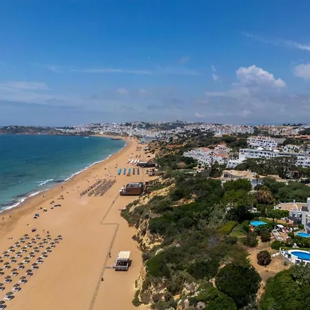 Luxurious Beachfront De La With Private Acces Villa