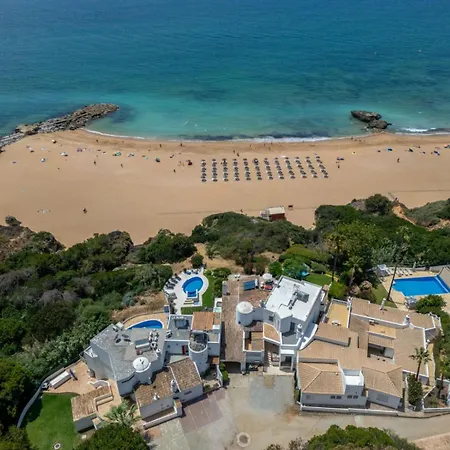 Villa Luxurious Beachfront De La With Private Acces
