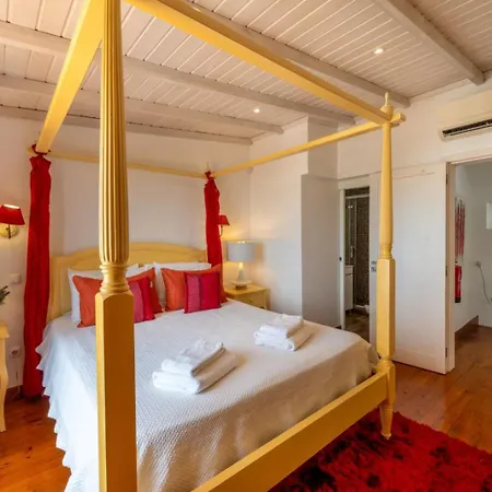 Villa Luxurious Beachfront De La With Private Acces
