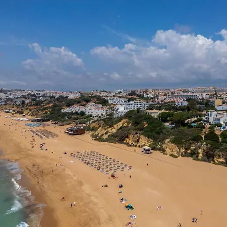 Luxurious Beachfront De La With Private Acces Villa *