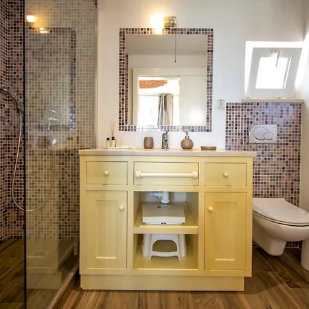 别墅 Oceanfront Luxury Villa With Private Beach Access Pool & Jacuzzi Walk To Town Sleeps 10 阿尔布费拉