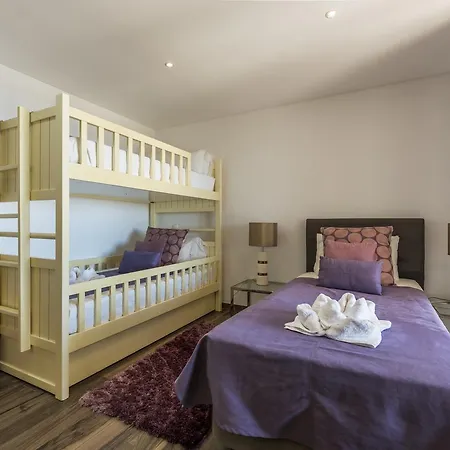 Villa Luxurious Beachfront De La With Private Acces