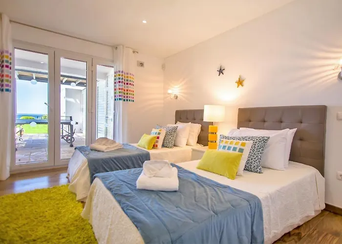 Oceanfront Luxury Villa With Private Beach Access Pool & Jacuzzi Walk To Town Sleeps 10 别墅 阿尔布费拉