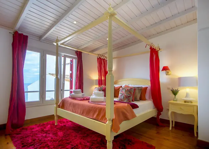 Oceanfront Luxury Villa With Private Beach Access Pool & Jacuzzi Walk To Town Sleeps 10 别墅 阿尔布费拉