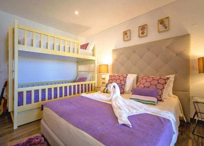 Oceanfront Luxury Villa With Private Beach Access Pool & Jacuzzi Walk To Town Sleeps 10 *