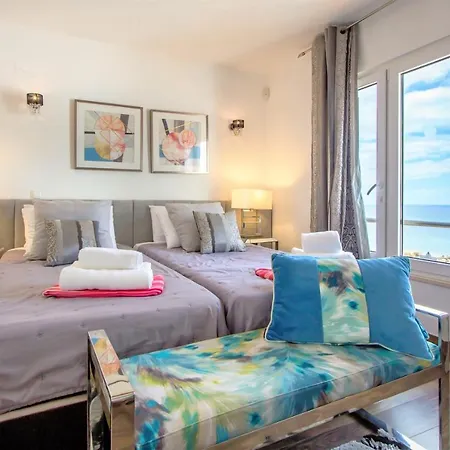 别墅 Luxurious Beachfront De La With Private Acces *