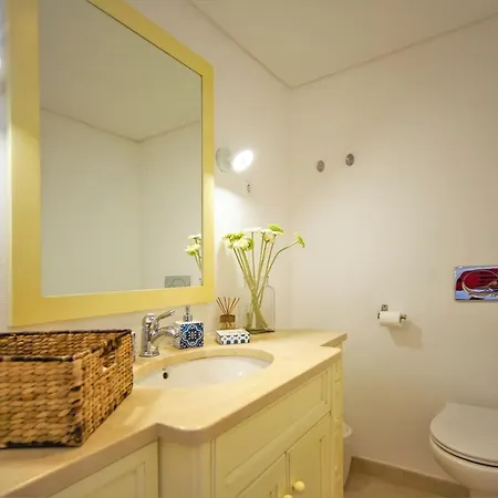 别墅 Luxurious Beachfront De La With Private Acces *